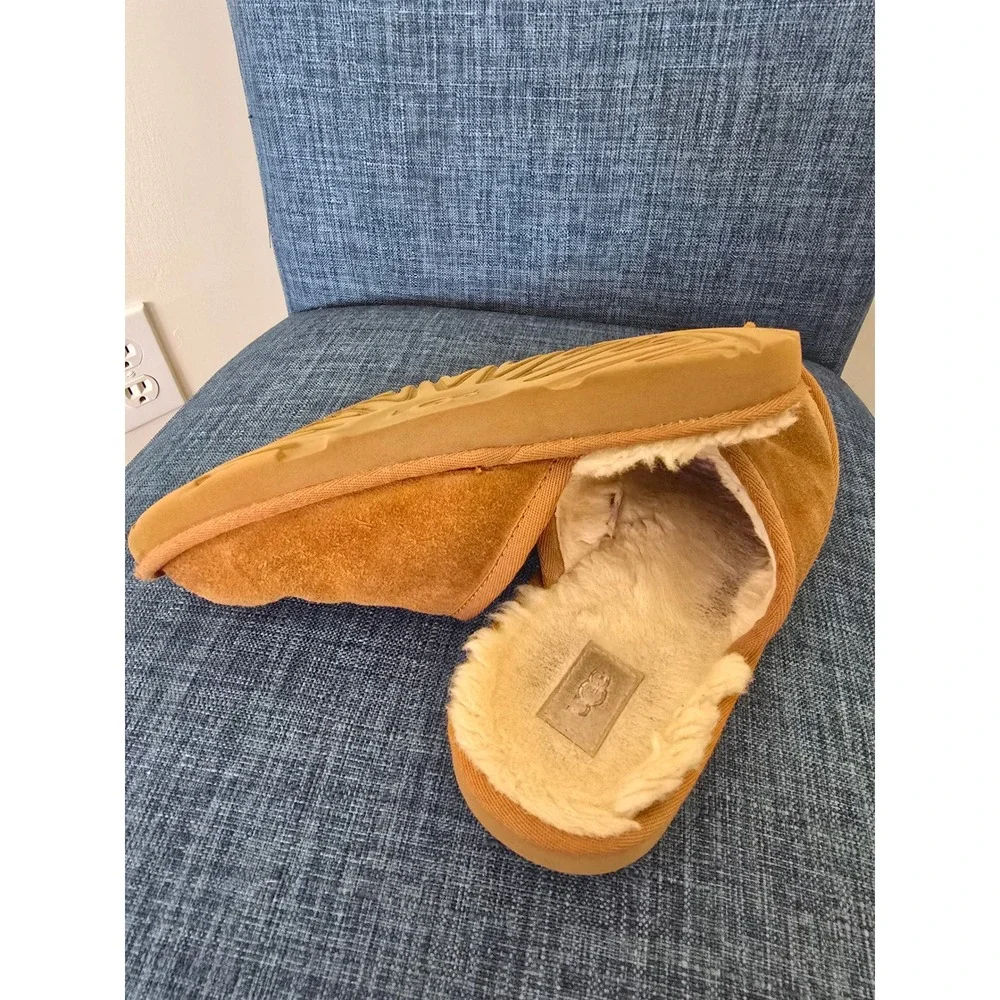UGG Kids Scuffette II Chestnut Suede Sheepskin Slippers 1126382K Size 4